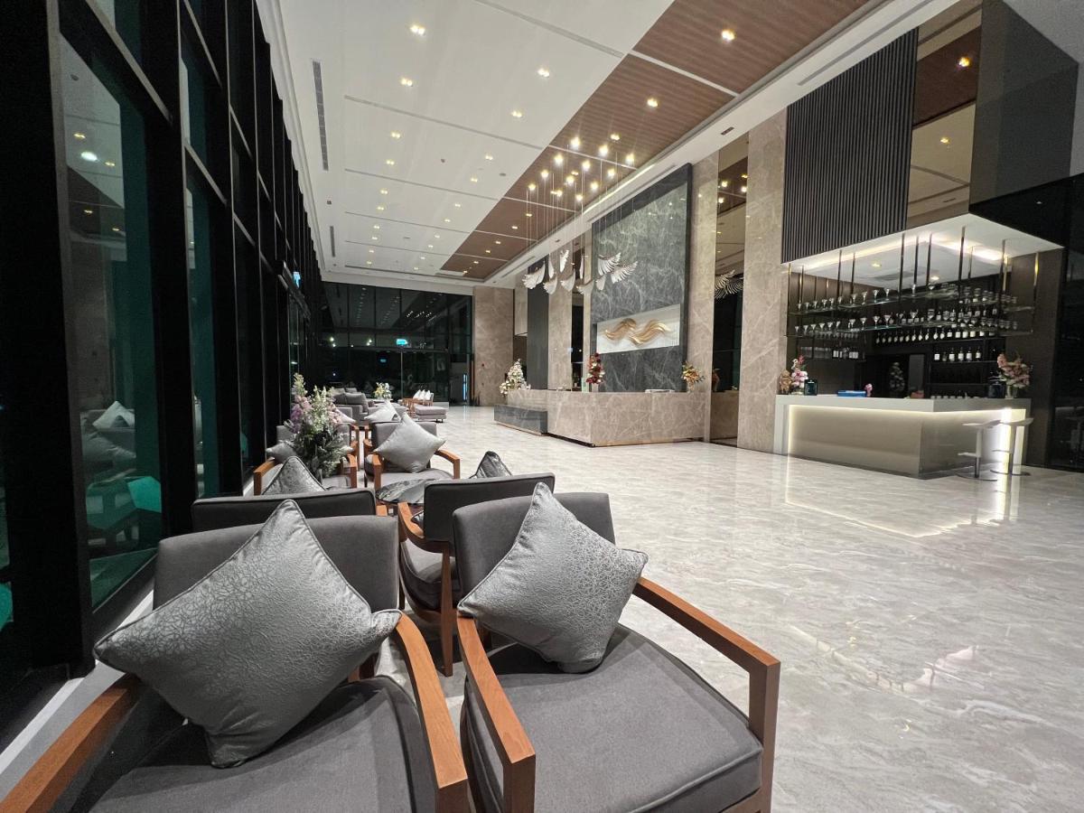 Crystal Srivaree Suvarnabhumi Hotel Ban Khlong Bang Krathiam Luaran gambar