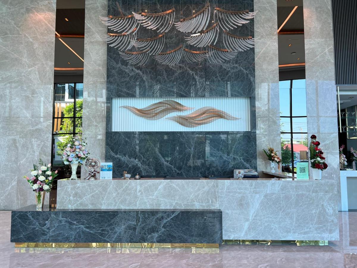 Crystal Srivaree Suvarnabhumi Hotel Ban Khlong Bang Krathiam Luaran gambar