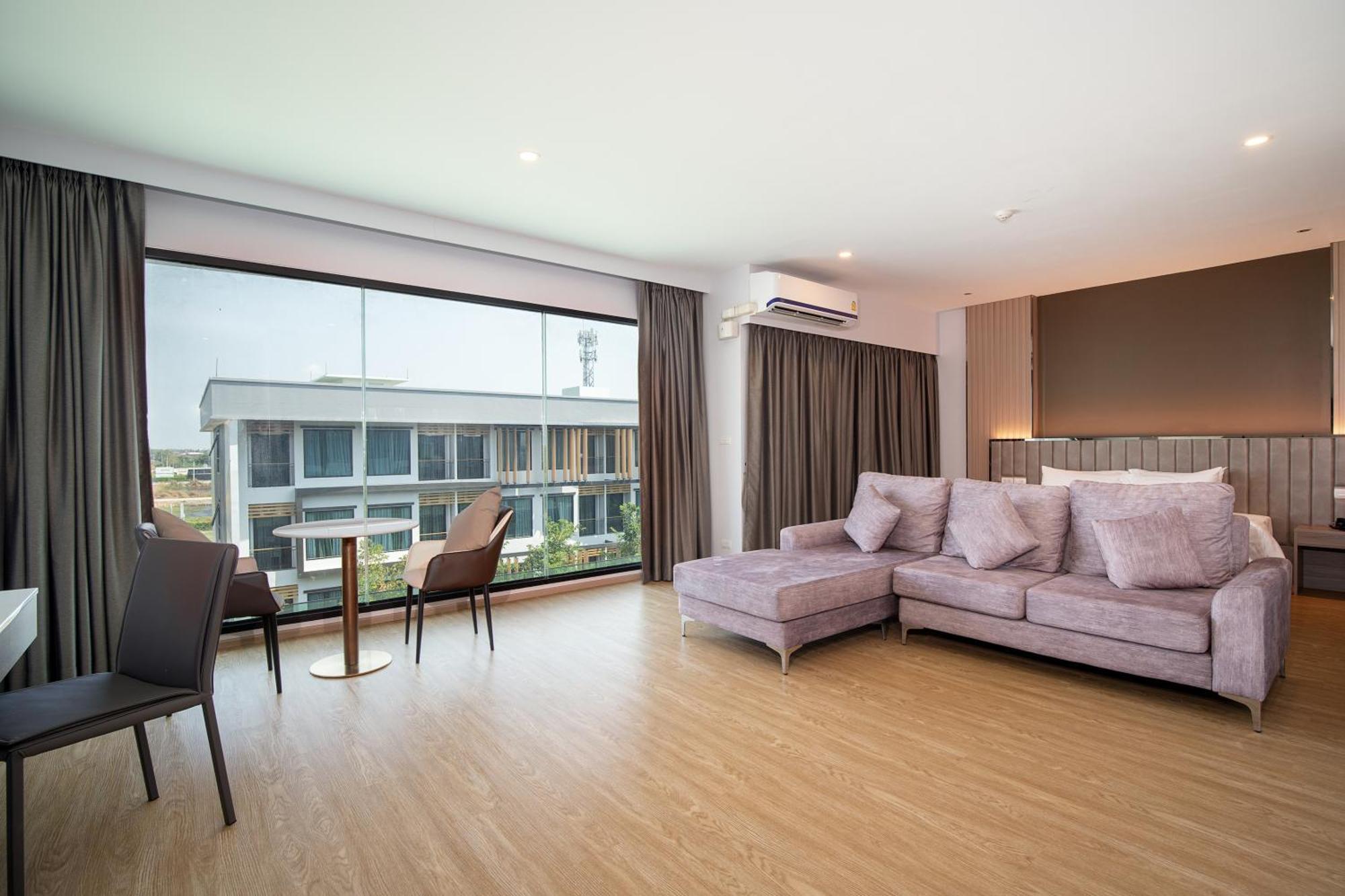 Crystal Srivaree Suvarnabhumi Hotel Ban Khlong Bang Krathiam Bilik gambar
