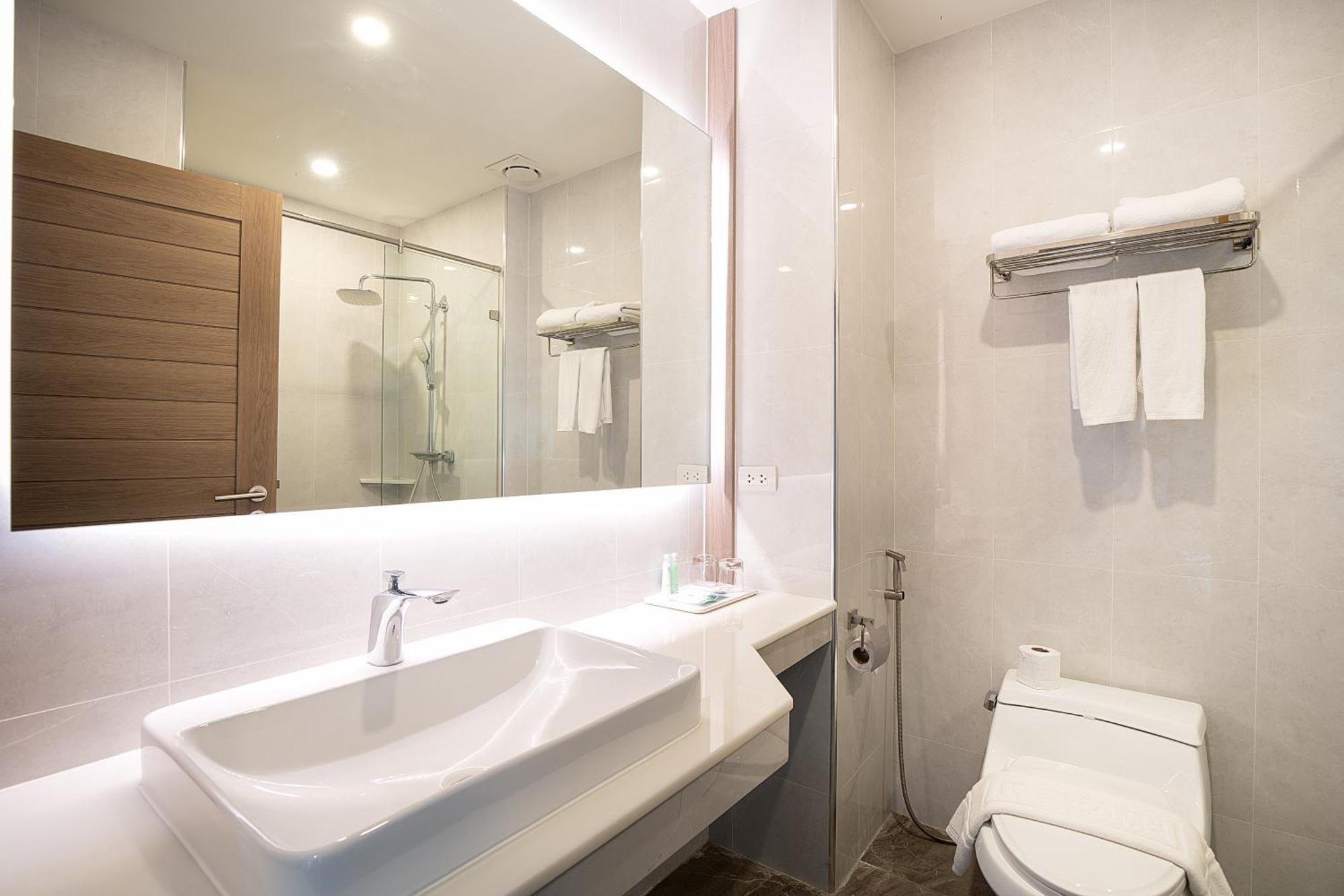Crystal Srivaree Suvarnabhumi Hotel Ban Khlong Bang Krathiam Luaran gambar